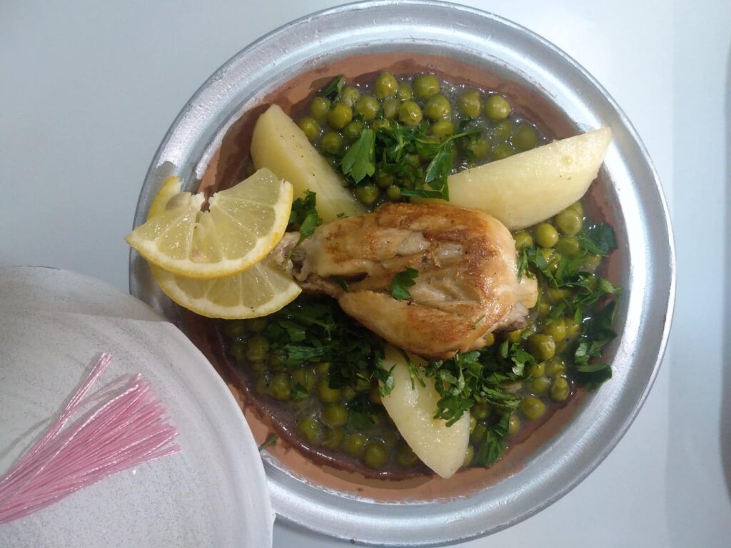 Tadjine Djelbana (طاجين جلبانة)